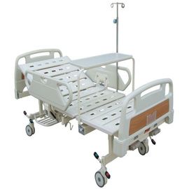 購入 Dinningのパネルと移動可能な2つのクランクが付いている大型の手動病院用ベッド オンライン製造