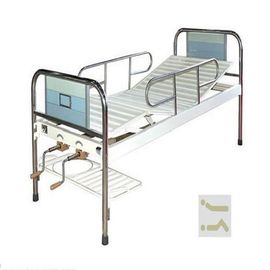 購入 薄板にされたパネルが付いているSSフレームによって作られる2つのクランクのバック パネルが付いている病院の家具の手動忍耐強いベッド オンライン製造