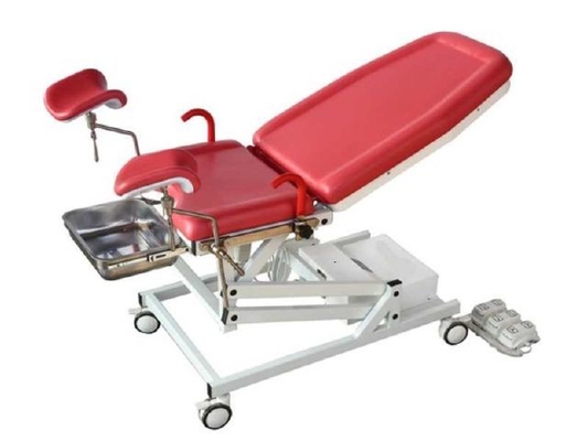 購入 Gynecologyのピンクの金属の5インチの足車が付いている婦人科の検査のテーブル オンライン製造