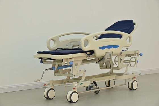 患者の移動 ストレッチャー 医療用製品 中央車輪 製品機能 車椅子 移動 ベッド