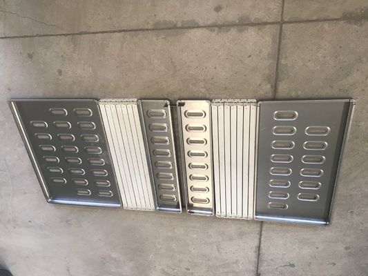 医学の病院用ベッドの付属品は病院用ベッド板パネルに4部金属をかぶせる