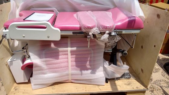 婦人科の手術台のための病院の特別なピンクの婦人科の妊婦のベッド