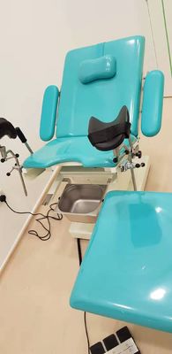 病院の電気婦人科学の検査のテーブルのObstetric配達ベッド